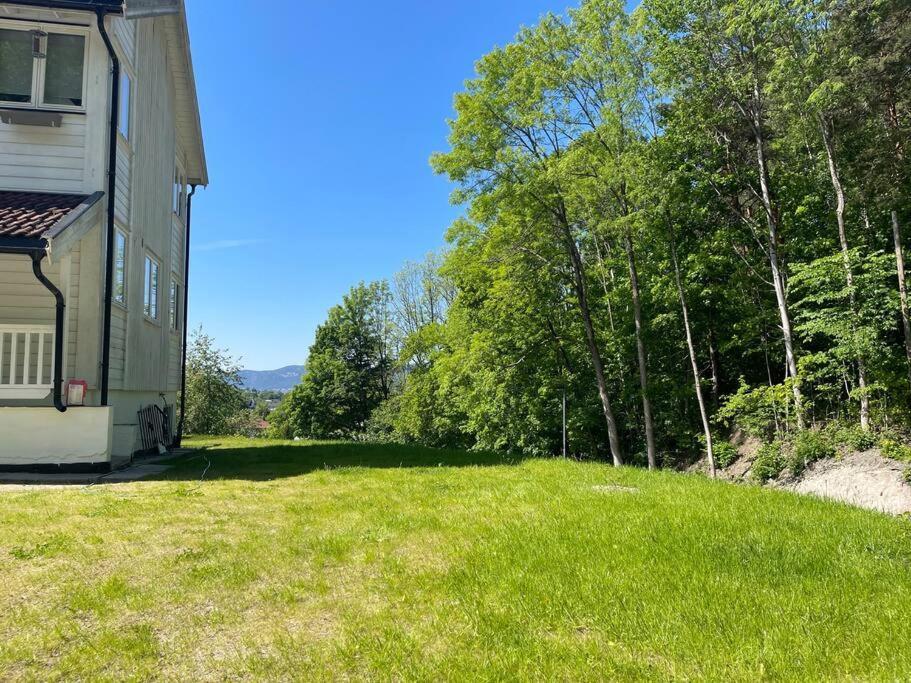 Fin Sentralt Hybel I Drammen Apartment Exterior photo